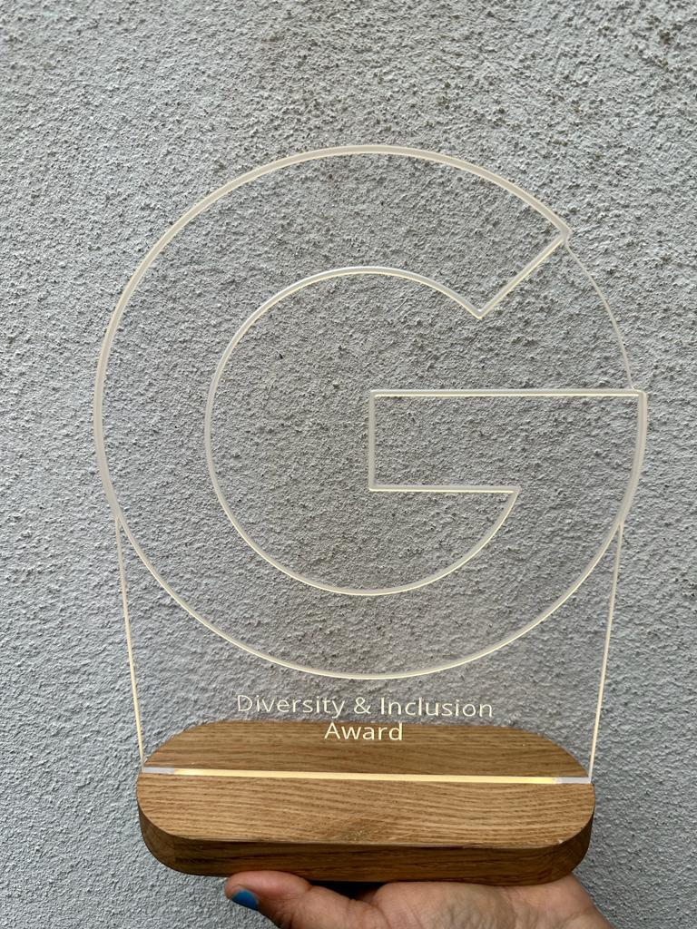 gdg_london's tweet image. ✨📷 Thrilling news! #FlutterDevcamp Women&apos;s Special 2023 won the Diversity &amp;amp; Inclusion award at Amsterdam Google I/O Connect! Applause for
@KelkarRenuka,@sumithpdd&amp;amp; @devangelslondon hard work. At #GDGLondon, we continue to strive for a diverse, inclusive tech future. Join us📷🎉