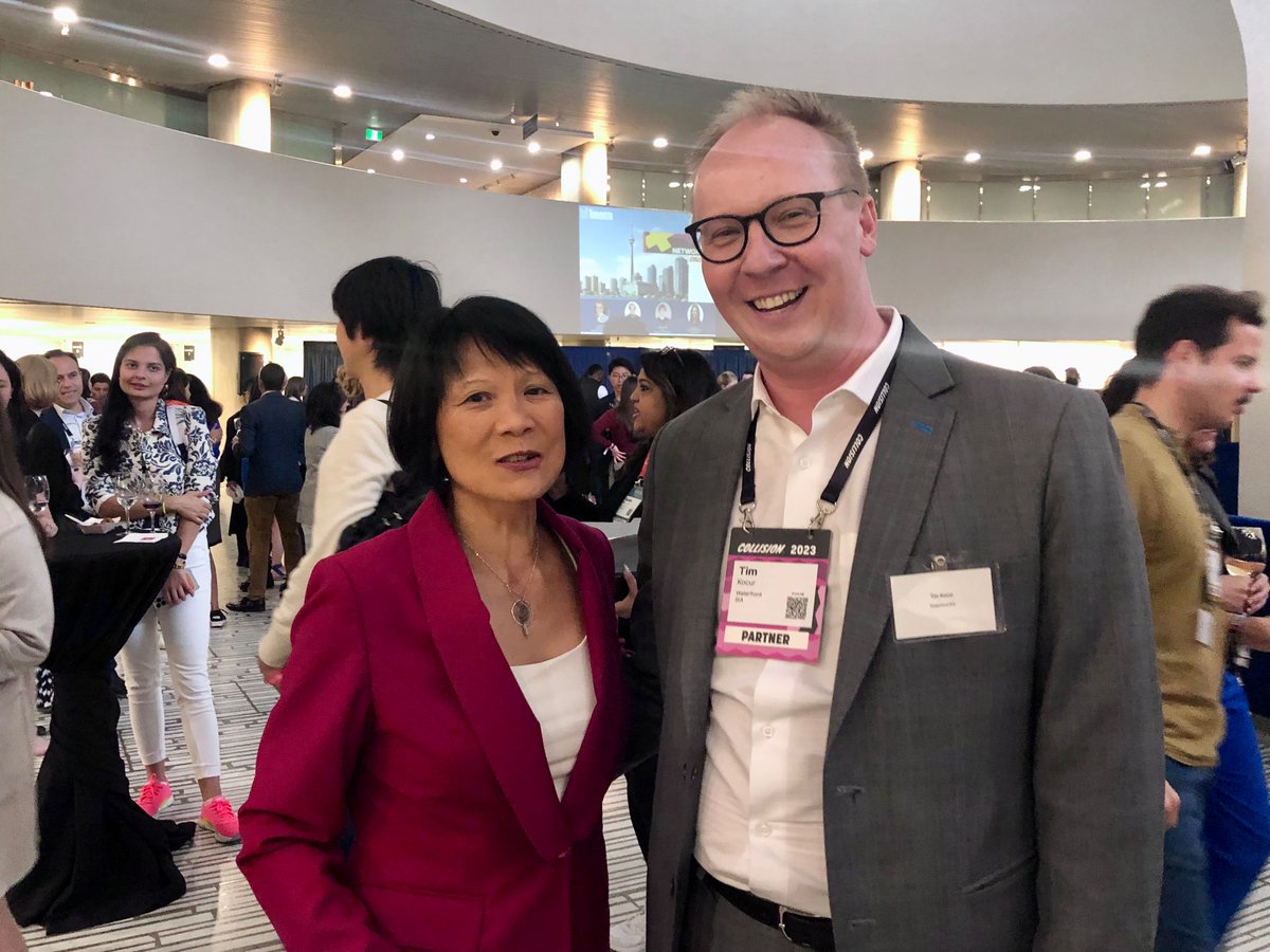 t_kocur's tweet image. At the City Hall #NetworkTO event talking to people about the waterfront, as usual. Our new Mayor-elect will be down to see Love Park soon…

Congratulations to the City of Toronto, @SeeTorontoNow and @Toronto_Global on a very impressive #CollisionConf.