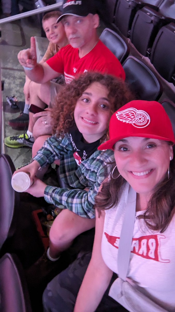 Blagica's tweet photo. Draft party at LCA for @DetroitRedWings 
#LGRW https://t.co/usYrfG1XuS