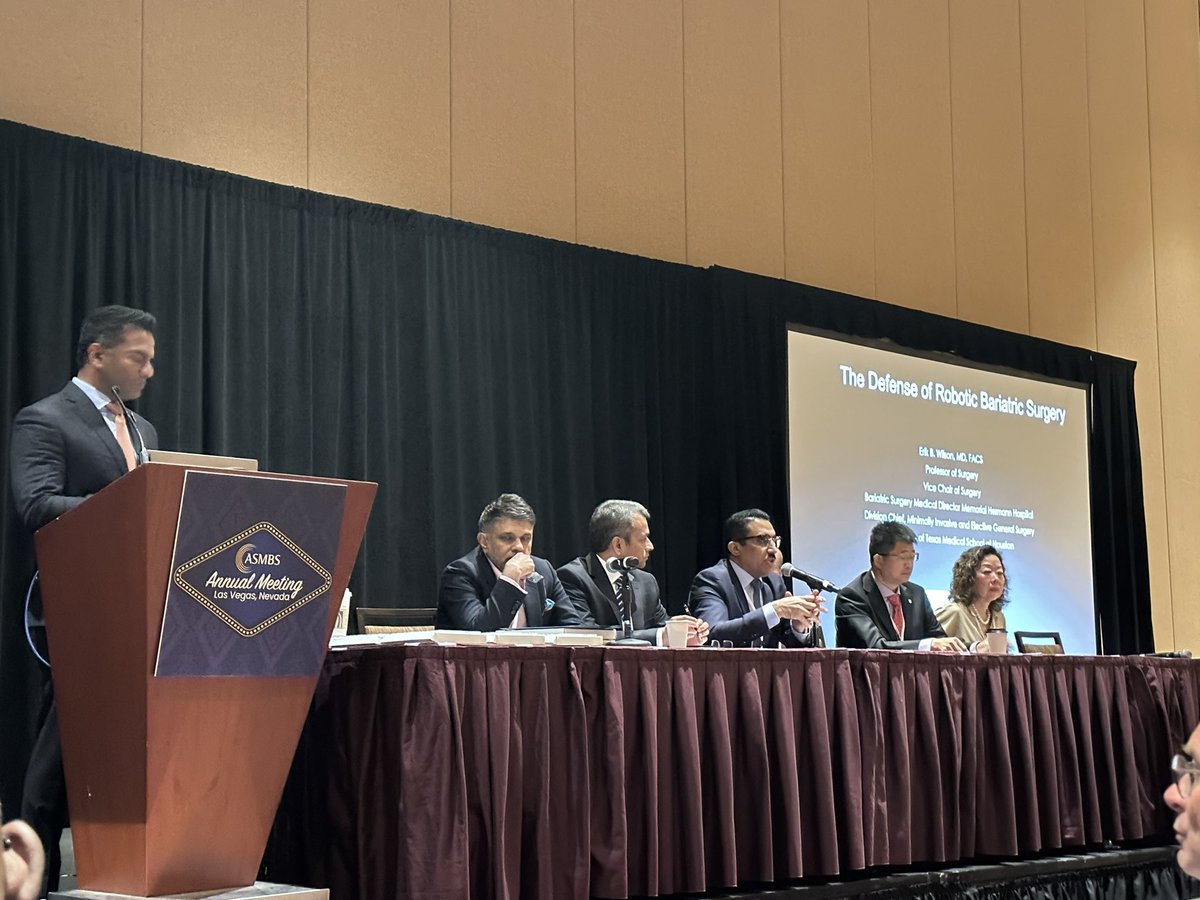 #ASMBS2023 . Look at that panel great surgeons from all over the world. @ASMBS . Rana Pullatt doing an amazing job moderating. Global Leaders in Bariatric Surgery.