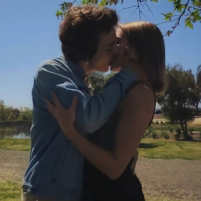 drewgirlfriendt's tweet photo. nunca vou superar o insuperável https://t.co/zfMx7MQxUK