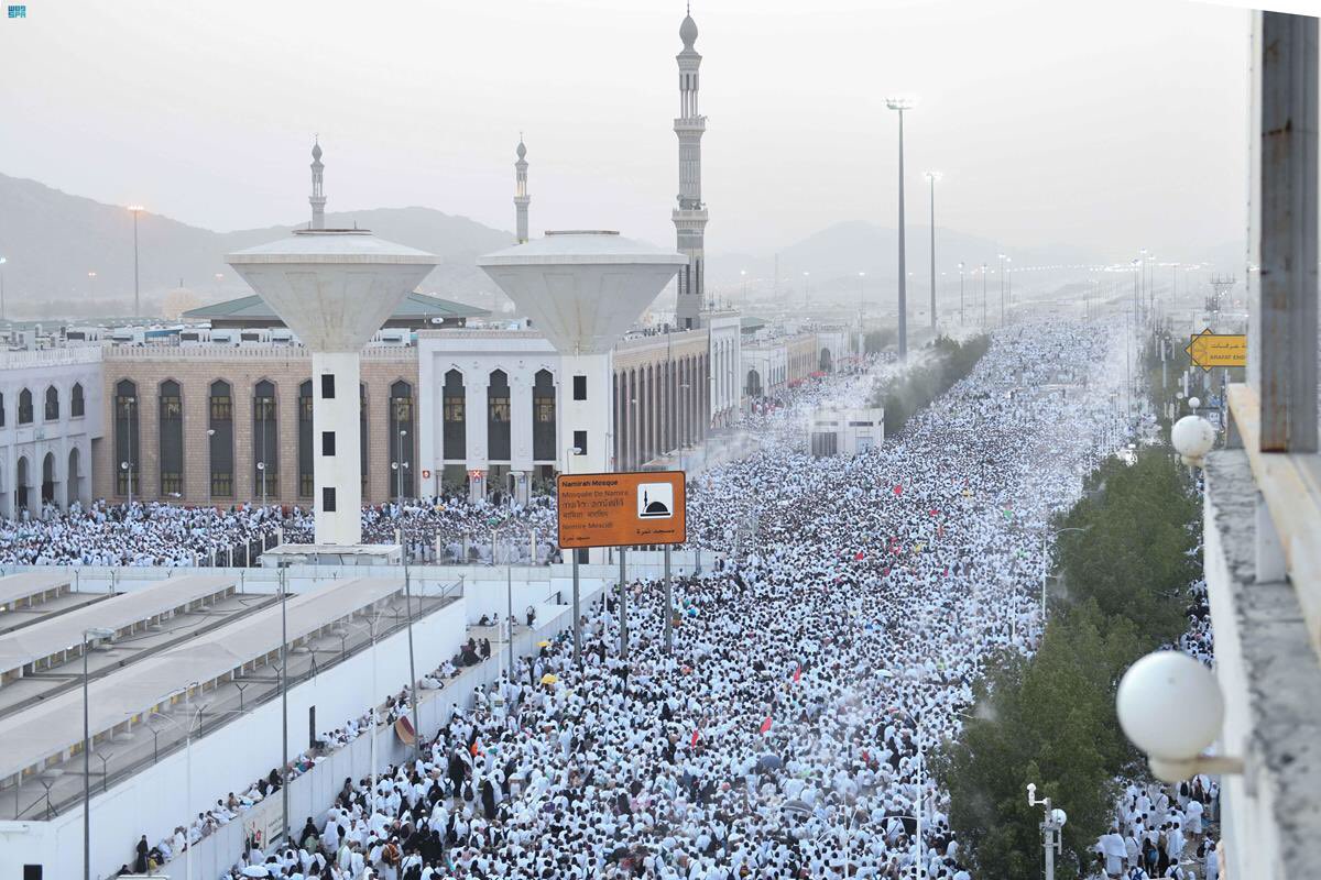 illuminations60's tweet photo. ﴿ رَبِّ اجعَل هذَا البَلَدَ آمِنًا ﴾.🤲

 #بسلام_آمنين
. https://t.co/Wq83h3GR5s