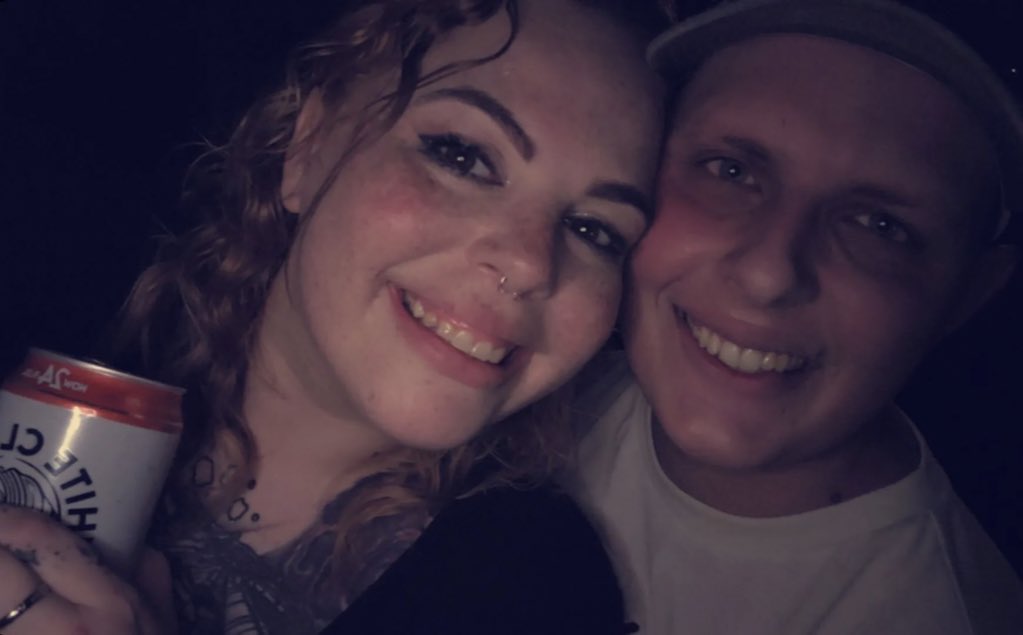2008emo_'s tweet photo. obsessed with another white man??? https://t.co/fAFLiQvxQr
