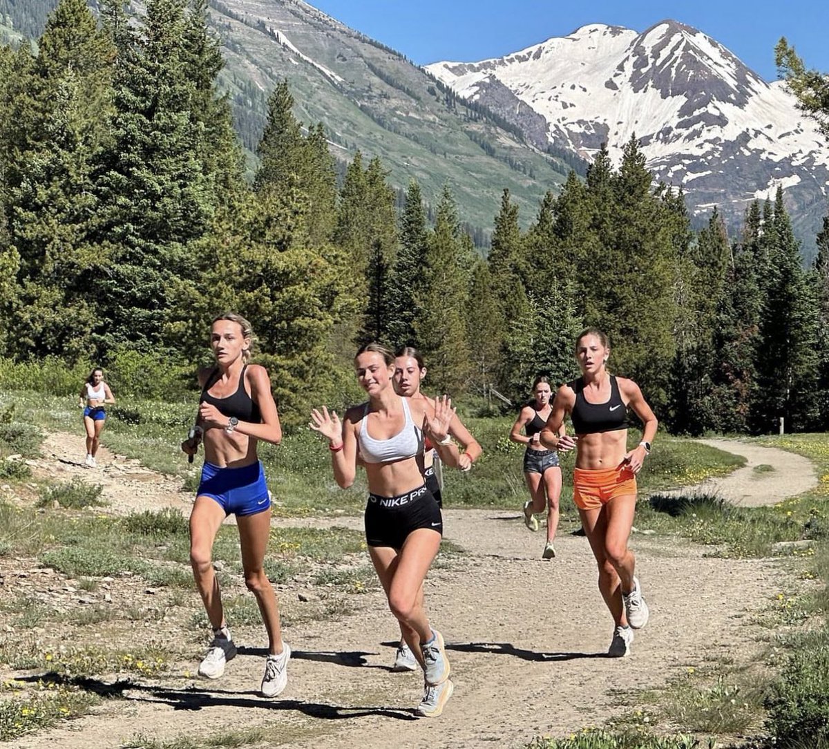 aga_runs's tweet image. PA distance crew having fun in Colorado.   Nothing better than train with best friends @OliviaCieslak @AlliDeLisi @ellawoehlcke @camryn_mcgeehan @PennTrackXC @CoachNixonTF @HPrideAthletics