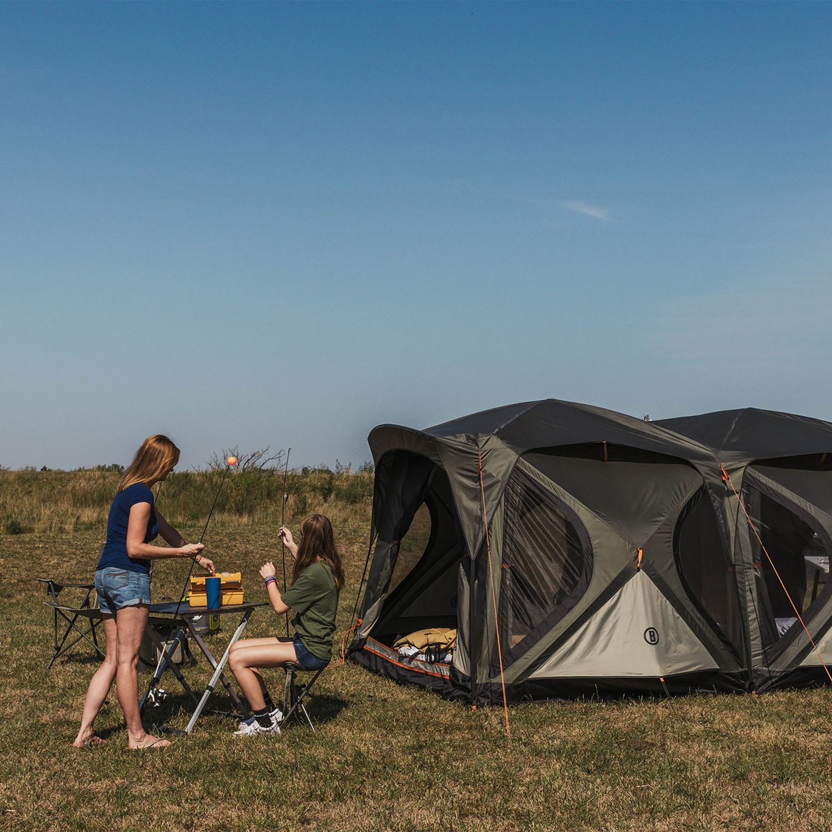 Bushnell's tweet image. Camping season is here! Have you camped yet this year? #camping #Campinglife #Campingtrip #CampingVibes #Campinggear #Campinginstyle
