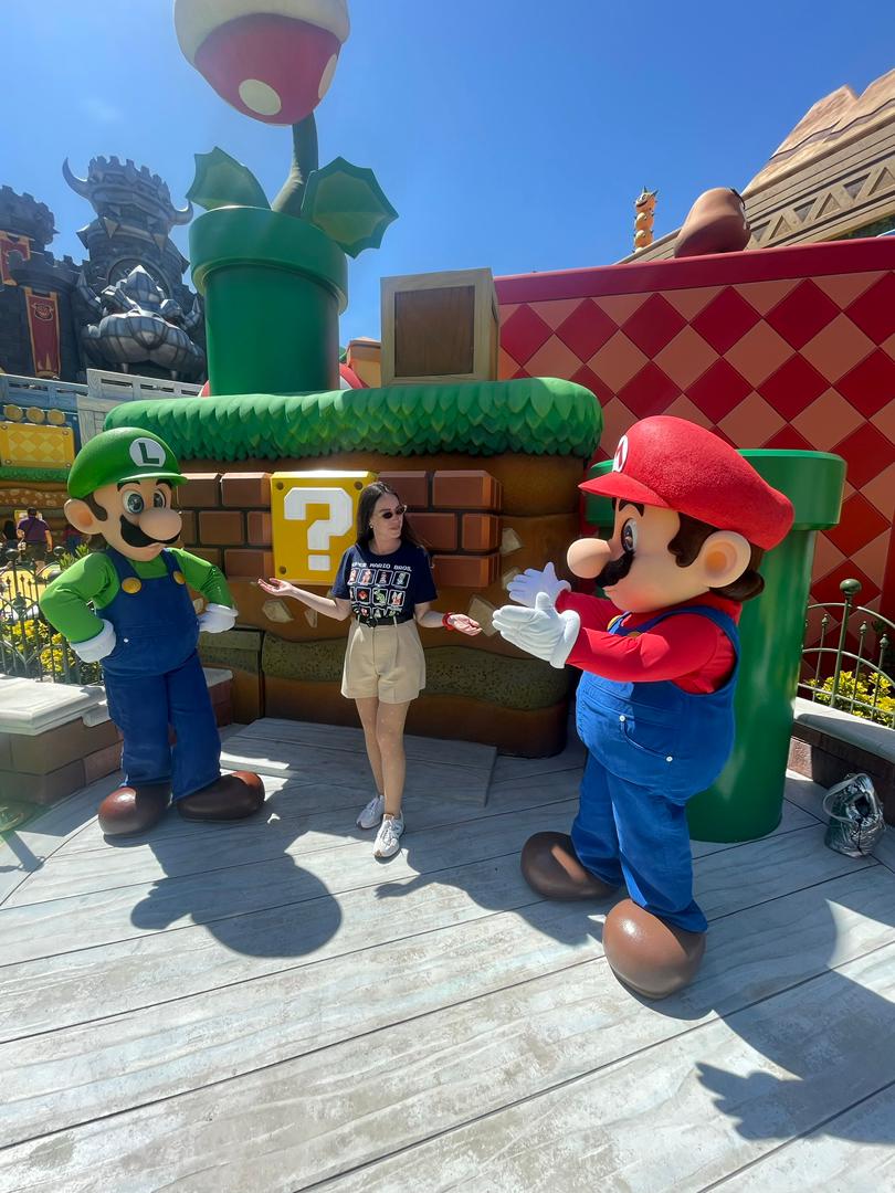 Mario explicándome cómo un perro los hizo vivir la mejor aventura de sus vidas 😂