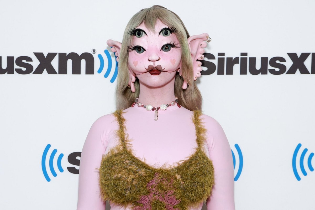 Melanie Martinez on @SIRIUSXM studios today in New York City.

📸: Jason Mendez