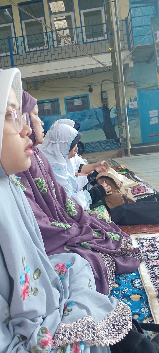 Tanggal 9 Dzulhijjah pelaksanaan Iedhul Adha 1444H/ 28 Juni 2023 M bergembura seadanya tanpa Mamah dan Bapak di sisi Kami #القبض_علي_سو #TheErasTour #Tornado  
.
Bersyukur dengan yang Allah limpahkan pada Kami
.
