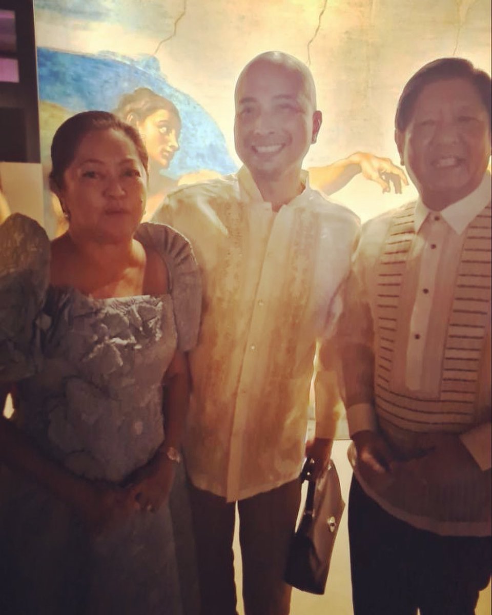 thecockyrocky's tweet photo. I was fanboying the First Lady the entire night. 

I couldn’t believe it when she told me I could have a picture with her. I was so shocked and excited that I forgot to ask the President for a picture. He was just watching and waiting for his beautiful wife as she had her photo taken with her giddy fan. 

If it weren’t for my friend who was taking the photo who asked the President to join the picture, I wouldn’t have the amazing memories  I took home with me of this event. I was unable to even think when the First Lady talked to me. 

But, I was even more stunned after I stood in between the Fiirst Couple for a picture.