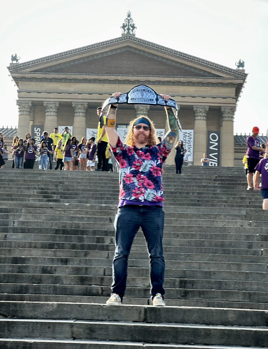 Dun dun duhduh dun duhduh dun duhduh dun…
I had to take a final moment in Philly to run up the Rocky steps with my newly won EdTech Poetry Slam belt. #ISTELive