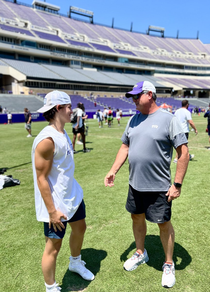 AustinBoothe15's tweet photo. @kylelemmermann1 @TCUFootball @TCU @JClarkHFB247 @tophskickers @dctf @FrogPreacher @FrogsOWar @drewdavison @HORNEDFROGFB @FrogRecruiting @BrandonHuffman Congrats @kylelemmermann1 - y’all are going to great things May play with or against each other one day! 

Go Frogs!  I’ll always be a #TCU fan no matter where I end up.  Famiky = alums &amp; grew up a frog

@CoachSonnyDykes &amp; the @TCUFootball staff are best of breed…CLASS ACT! 😈 https://t.co/GlcdXfBTOC