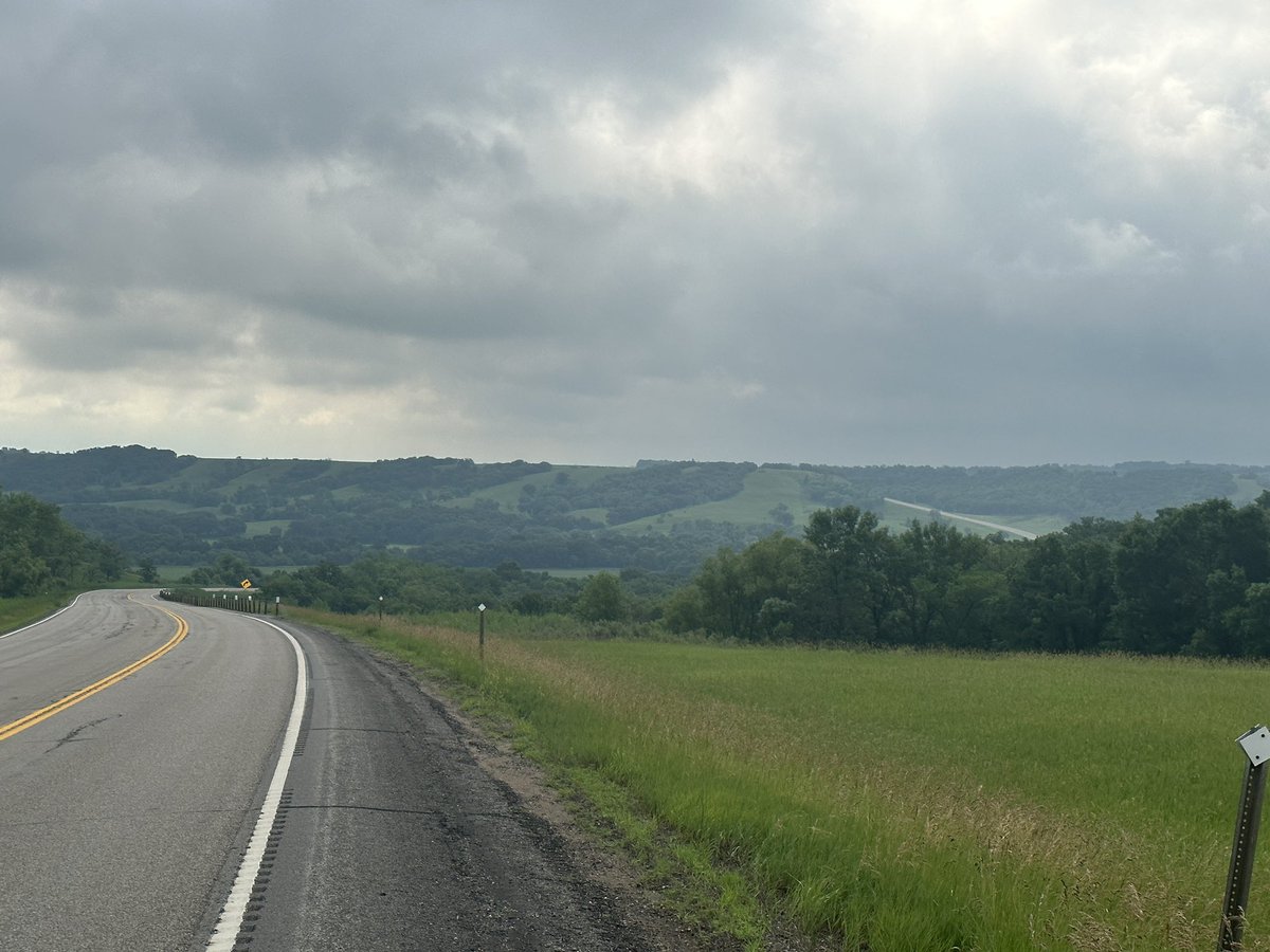 Day 87: Marion,ND to Barnesville,MN - 92 miles. See ya. North Dakota, hello Minnesota!  Mostly flat today, overcast and sprinkles (70s).  Still in farm country with a sprinkle of small towns.