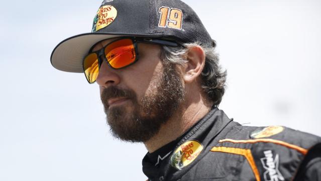 Happy birthday to Martin Truex Jr. 