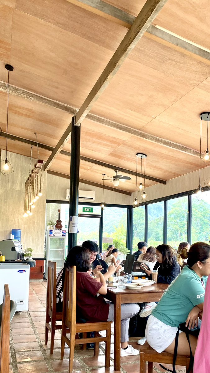kryssLans's tweet photo. Lunch with the parentals.

📍Elbi Circulo Café https://t.co/K0sQg9sfgk