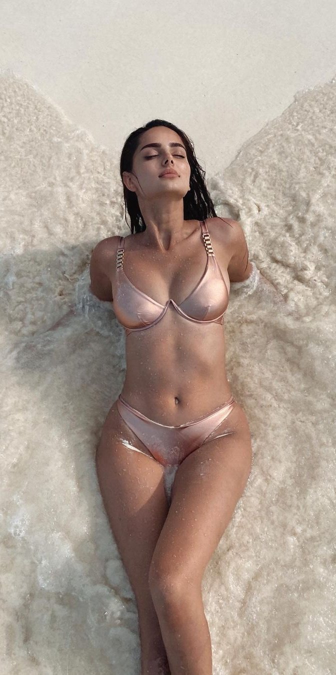 Fzw-aymacAAQtS_?format=jpg&name=large