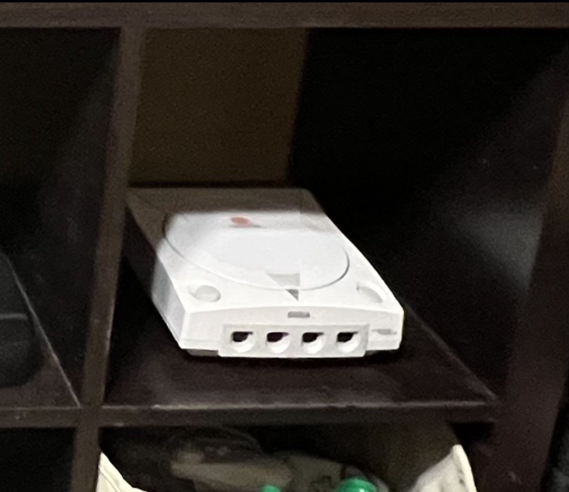 @fyridk This is my Dreamcast