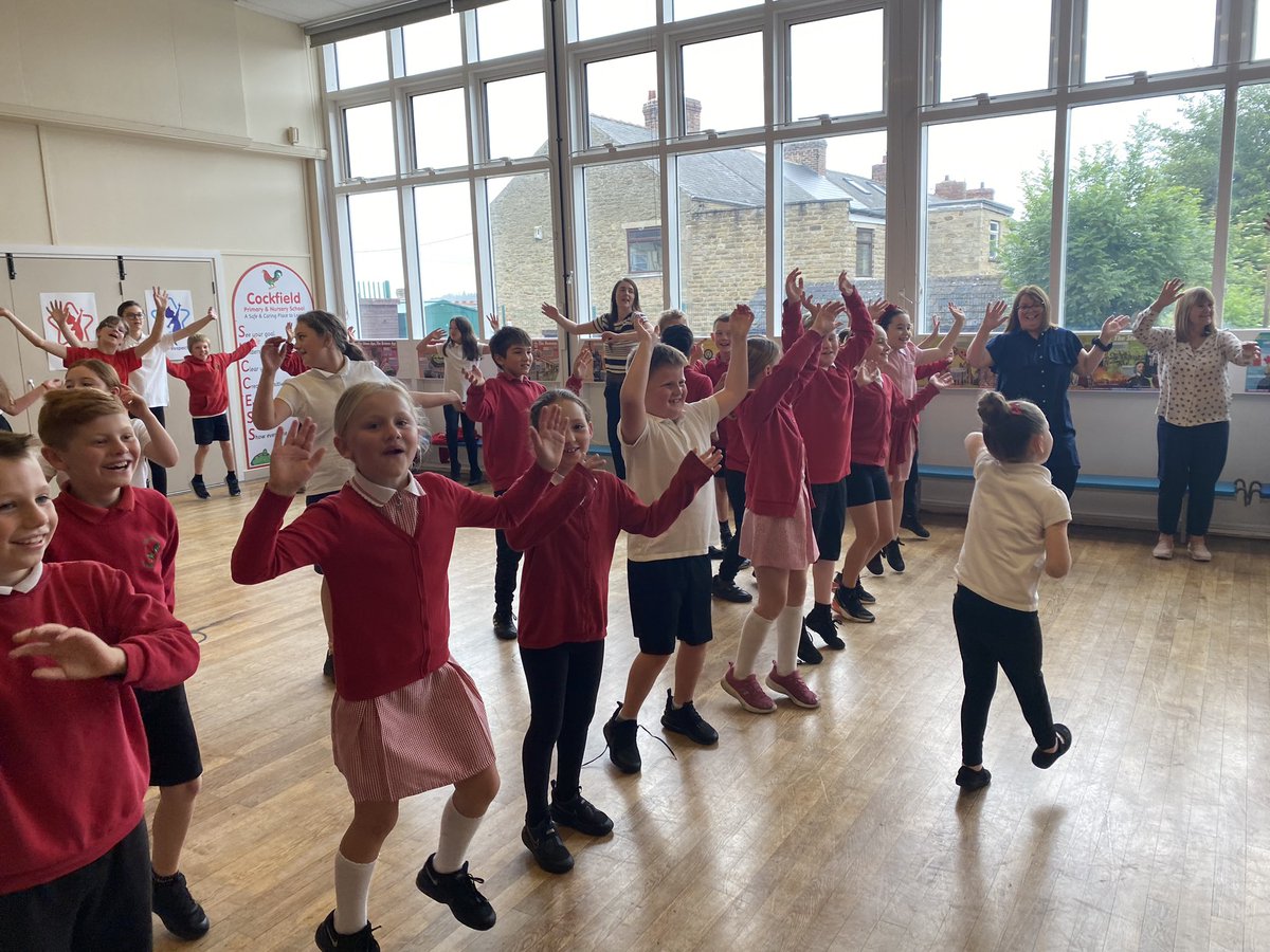 CockfieldPrima1's tweet photo. What a way to start the day! Singing, dancing, jumping and jiggling. A brilliant Wake Up and Shake Up Assembly from Robert Proud      https://t.co/rpVkCZ3bTe

https://t.co/7shPI0XtpX https://t.co/gJHad7JNFF