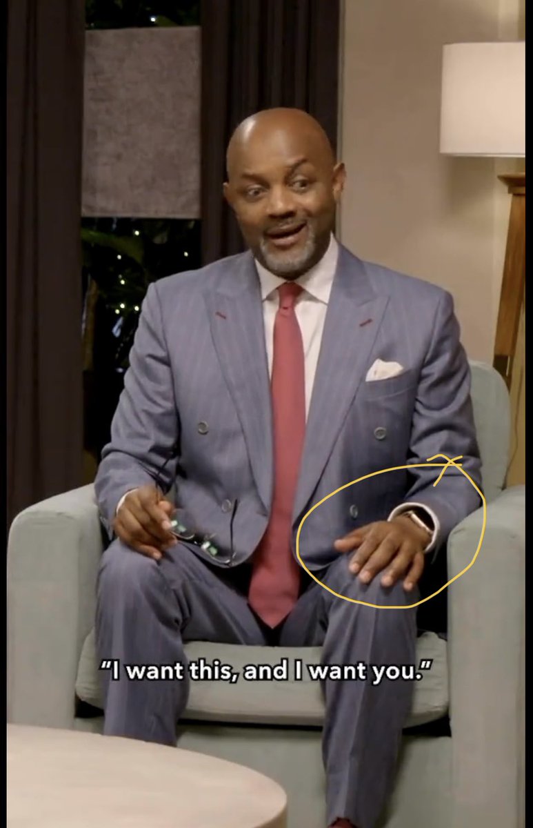 PayitForward17's tweet photo. Notice while Pastor Cal discussin Failed Marriages
takes his glasses off AND AFTER  COVERING 
HIS LEFT HAND for PAST HR NOT WEARING HIS 
WEDDING RING.🤯. #MAFSReunion 
#PastorCal #MAFSNashville #MAFS https://t.co/8e5LeOj6lr