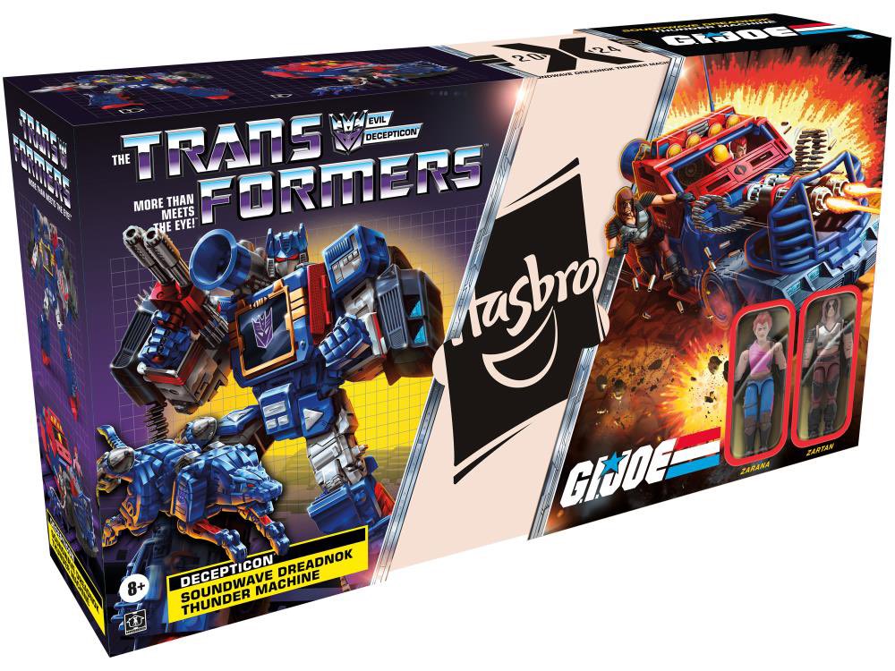 I find it odd that there’s ZERO mention of the MP Ravage that comes with this set.  Like…is it Ravage? Is it Howlback?  He’s blue so it leans to Howlback but there’s no name given at all (that I’ve seen).