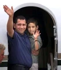 Hace 23 años regresaba Elián González Brotons a su tierra luego de 7 largos meses, de la mano de su padre, por el empuje de un pueblo y la conducción de Fidel. Ese día supimos que era nuestro para siempre.#Avilmat #LatirXUn26DeVictorias <a href="/Emp_Avilmat/">Empresa Materiales de Construcción Ciego de Ávila</a>