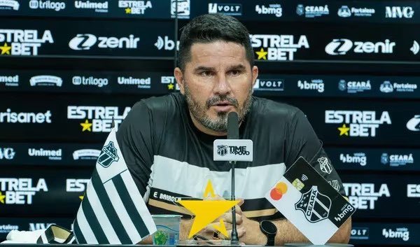 ⚠️ DEMITIDO! Eduardo Barroca demitido ainda no vestiário do Castelão após o empate em 0 a 0 com o Avaí. Não é mais o treinador do Ceará.

Além dele, deixam o clube os auxiliares Felipe Lucena e Anthoni Santoro.

📸 Marcelo Vidal/Ceará SC