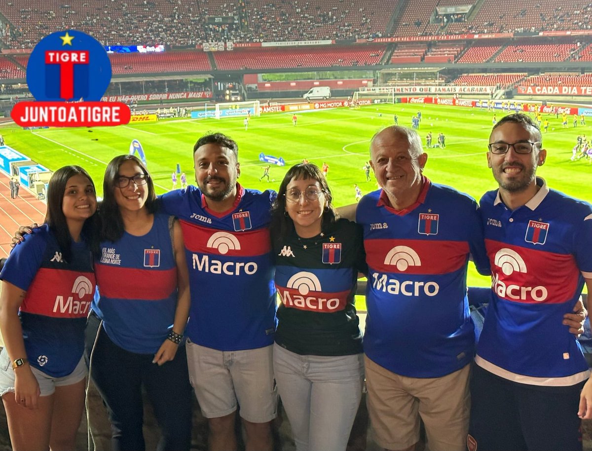 La familia Arzola en el Morumbi 🏟️🇧🇷.

#ClubAtléticoTigre #TigreSudamericano