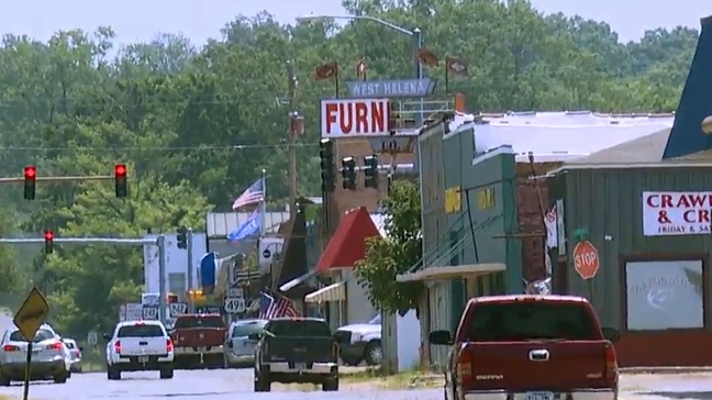 KATVNews's tweet photo. The city of Helena-West Helena, Arkansas, is experiencing a water system crisis that began on Sunday. https://t.co/k6ZWdy2isC https://t.co/iztNtlUGhB
