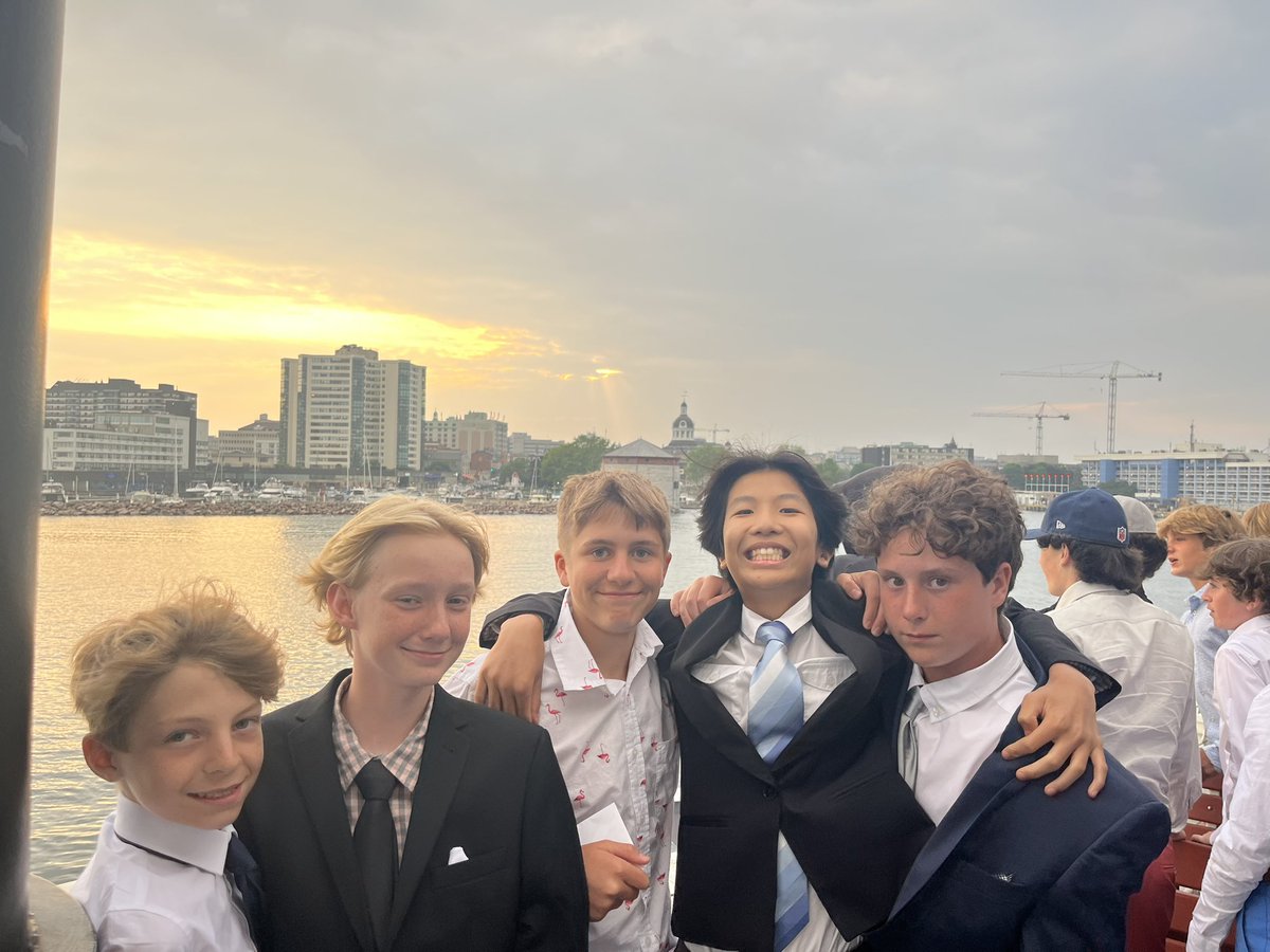 MadameLasko's tweet photo. This boat is a rockin’ with @ModuleAcadie grads!   Félicitations les loups! https://t.co/wpUXqDg0NS