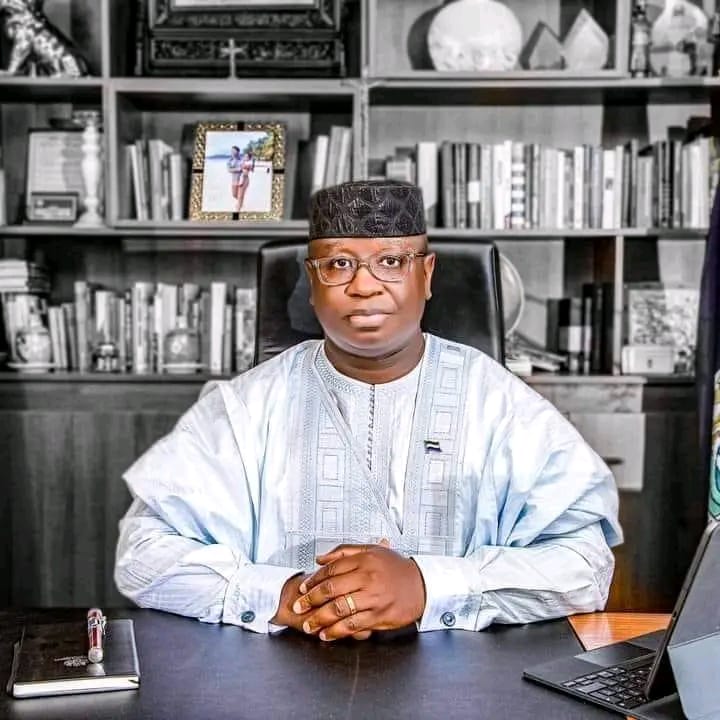 kamara_jamil's tweet photo. Congratulations President Re-elect!!! We pray for more viable economic development! Stay blessed His Excellency!!! 

As a concerned student, we're humbly requesting a reduction of the charges for data. We're greatly affected as learners! We hope for the needful. https://t.co/YXeDHXXOp0