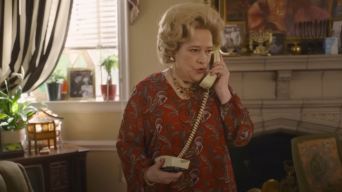 Happy 75th birthday to Kathy Bates! 