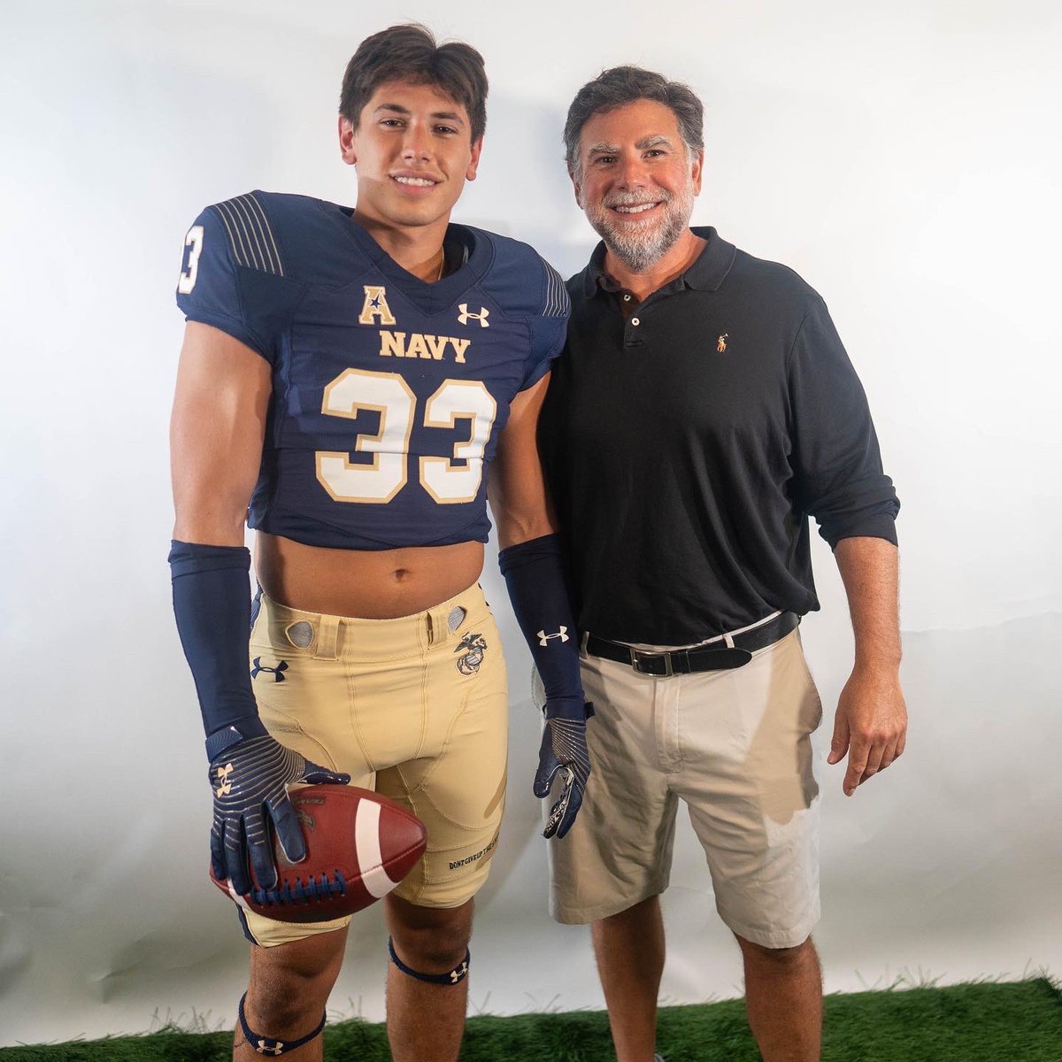 100% COMMITTED!!
<a href="/NavyFBrecruit/">Navy Football Recruiting</a> 
<a href="/_CoachNew/">🇺🇸 Brian Newberry ⚓️</a> 
<a href="/PJVolker/">🇺🇸PJ Volker⚓️</a> 
<a href="/CoachAIngram/">Ashley Ingram</a> 
Extremely blessed with an opportunity to play the sport I love in the place I love. Staying Home!! #GoNavy #BeatEveryone