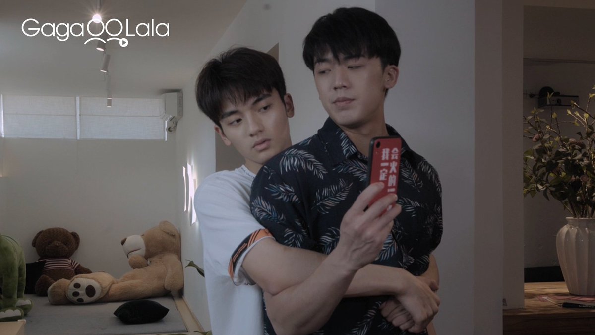 BLUPDATE2022's tweet photo. OUT NOW | An unexpected event causes to draw the attention of the fans... Will he be able to maintain his newfound fame and how? Find out the answer now!
Chai Ji Dan's “#OneInAHundred #百里挑一” is now streaming in selected regions on GagaOOLala.
▶️ LINK: https://t.co/d9VBSLrx63 https://t.co/pQ2TzsSkYR