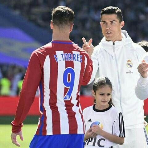 Fernando Torres:

'Maybe there is not a bigger game player in the world than Ronaldo and those are the nights that he loves.'