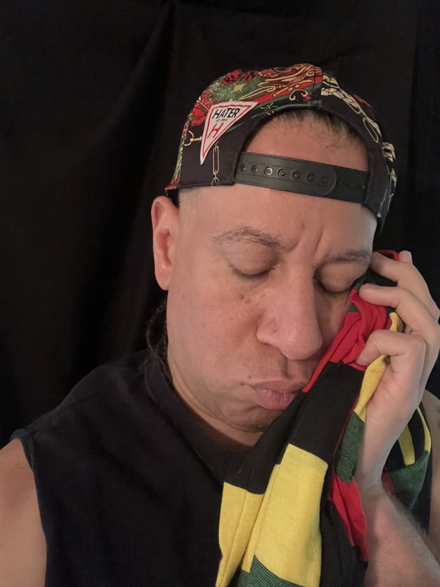 RedHandedbx's tweet image. #Jamaica Absolutely ❤️my colors! #GoldCup