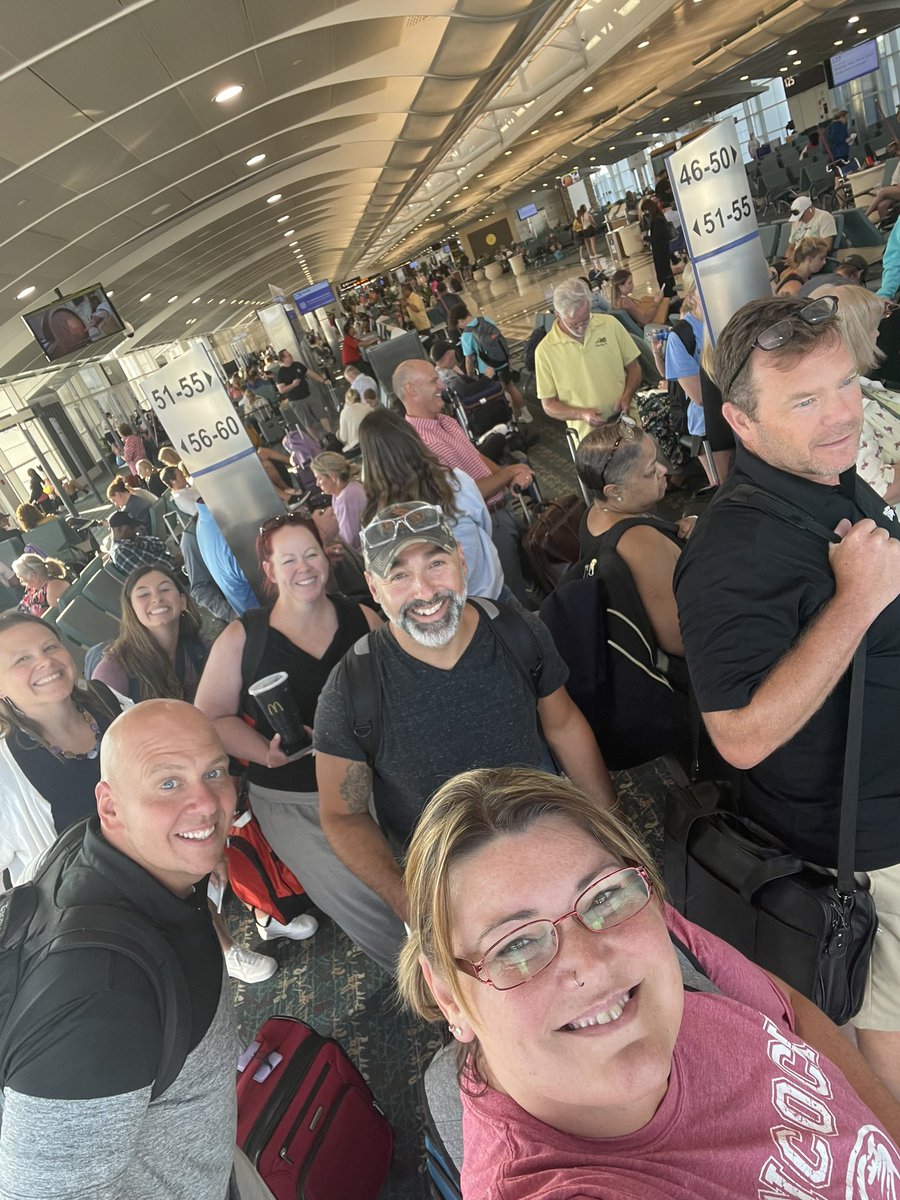 Model Schools Conference with the best educators!  Had so much fun. #hpsdtigers #MSC2023 <a href="/PrincipalHPHS/">David Williams</a> <a href="/JoeVeldhuizen/">Joe Veldhuizen</a>