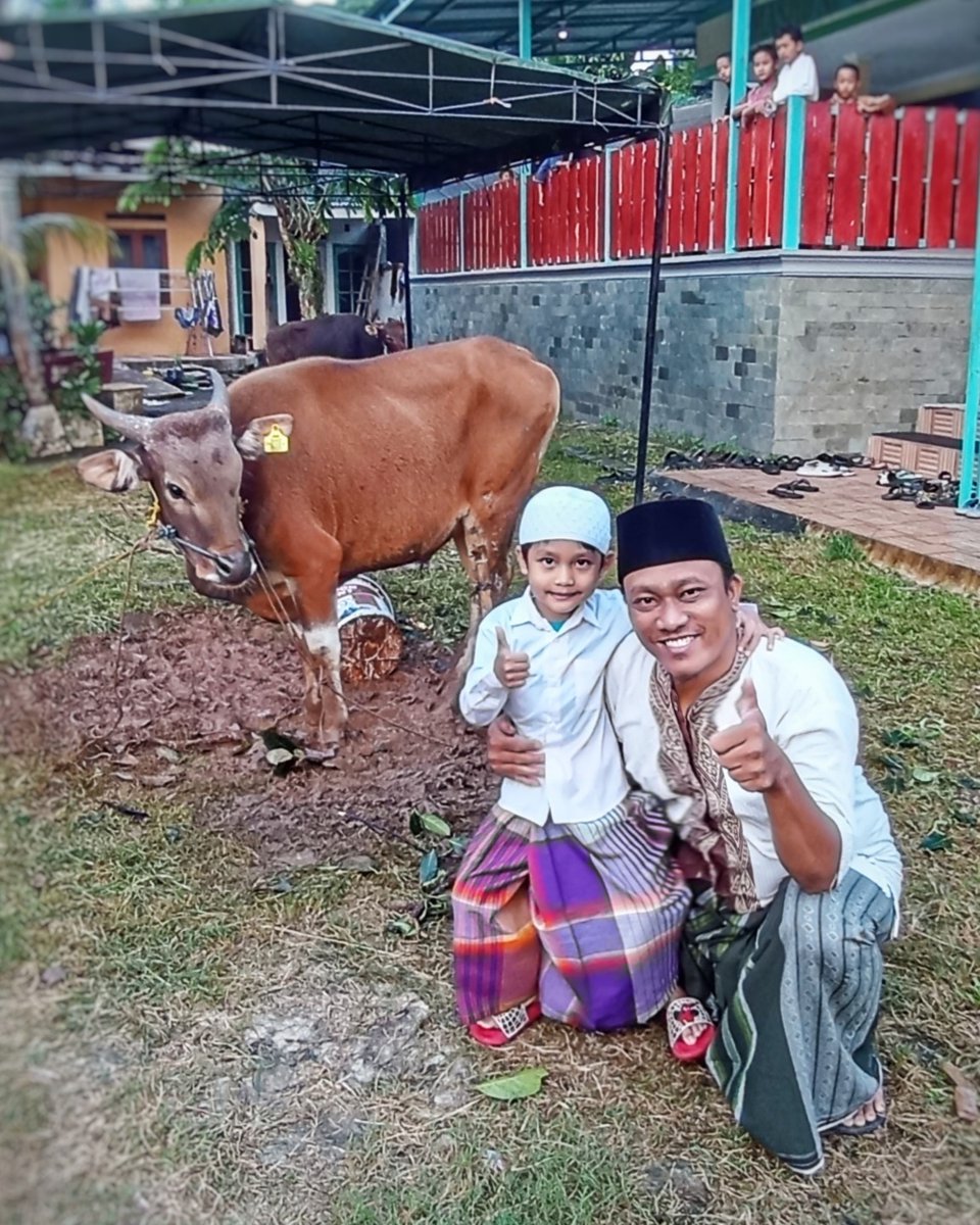 Alhamdulillah tahun ini masih bisa Qurban, semoga Barokah. Selamat merayakan hari raya Idul Adha 1444 H untuk kawan-kawanku semua. Amin 
#iduladha1444h
#harirayaqurban2023 
#Iduladha