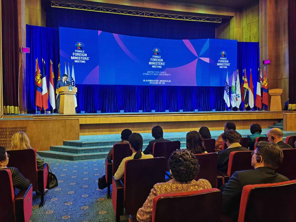 President @Ukhurelsukh opening remarks at the Female Foreign Ministers' Meeting highlight the crucial role of women in diplomacy and set the stage for meaningful discussions. #WomenInLeadership #WomenInDiplomacy #F2M2 #FFMM