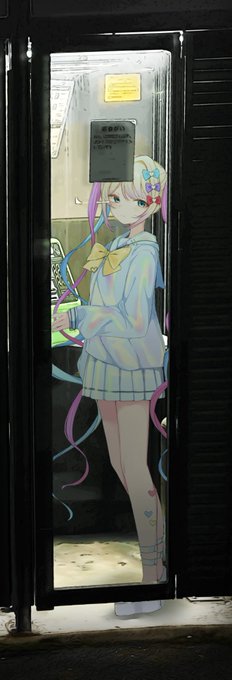 今年の上半期のお気に入り。
4枚目は特に気に入ってる。
2枚目もテーマが好き。 