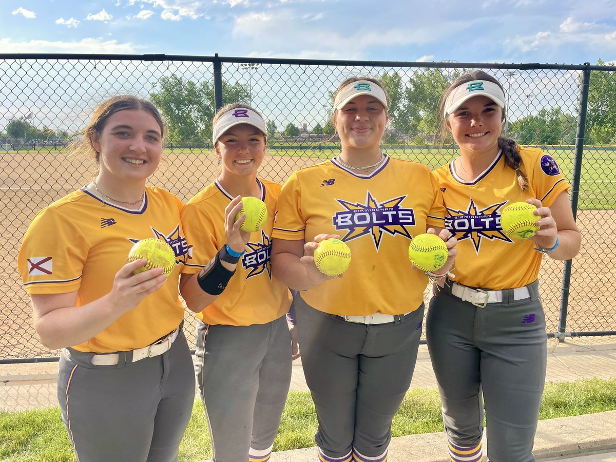 The big hits keep on coming! Congratulations to 
💣@EllaDarby2026 
💣@KaileighByars33 
💣💣@FavorsGrace 
💣@OliviaTindell 
Off Thursday and back at NOON on FRIDAY! ⚡️⚡️
@BoltsOrg @COSparkFire