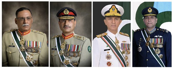 #ISPR

Armed Forces of #Pakistan, CJCSC & Services Chiefs wish a very happy #Eid to fellow Pakistanis. #EidulAzha gives a message of peace, unity, fraternity & selfless sacrifice for humanity. On this day, let us remember and honour Shuhada of Pakistan who sacrificed their lives…