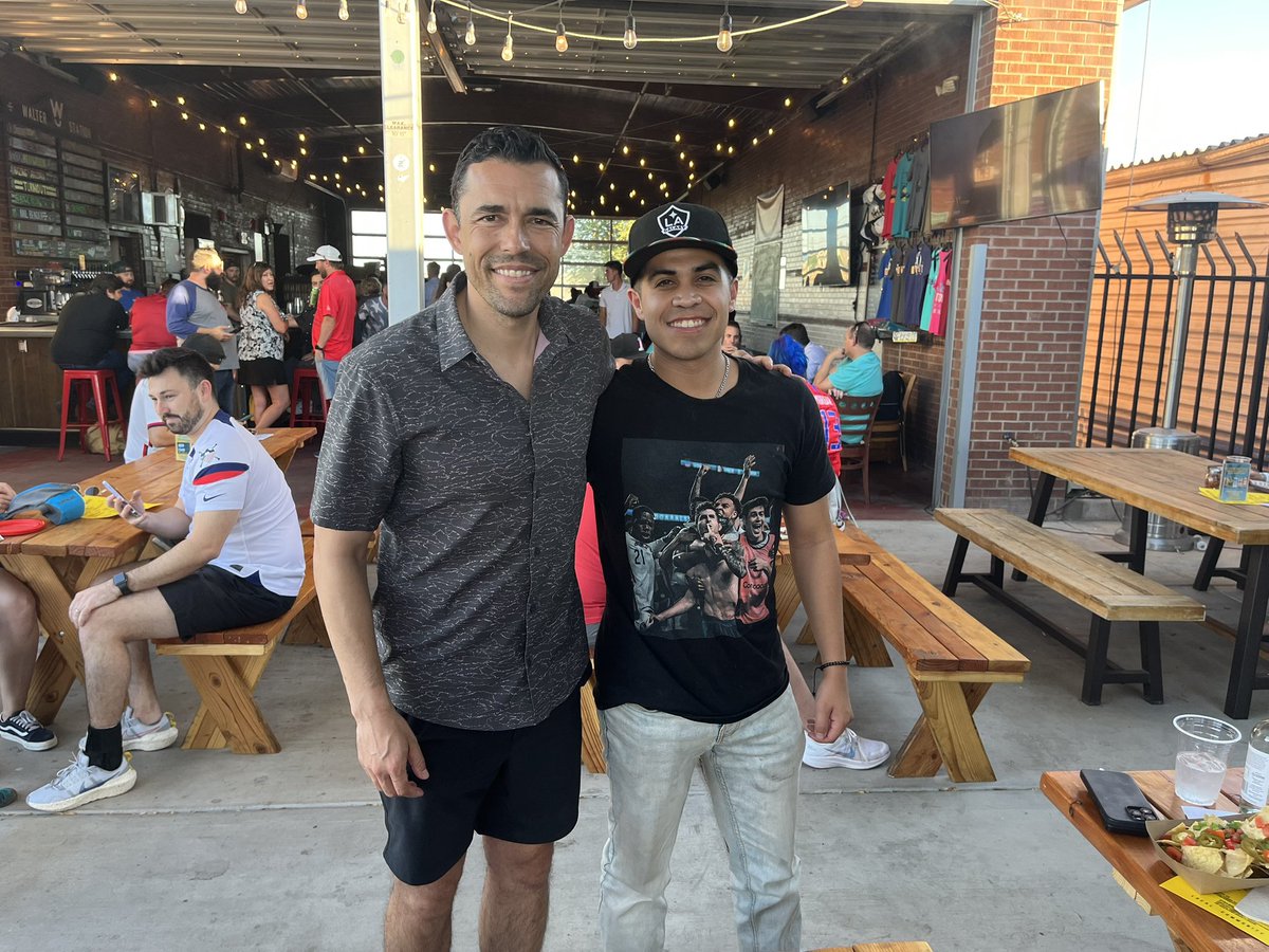 Adrian ⚡️ tweet media