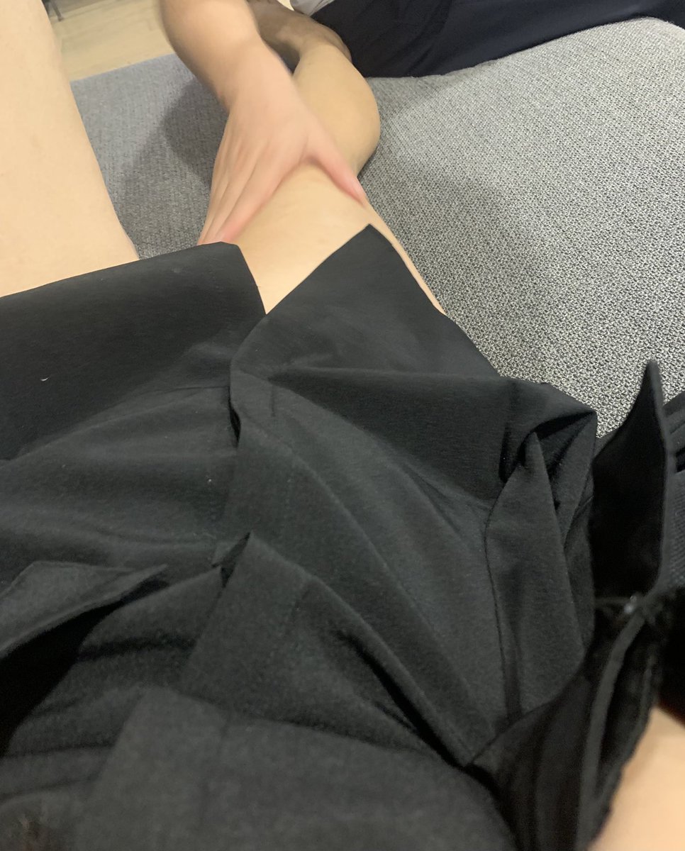 NjU4q's tweet photo. 绿奴老公是要相互扶持，不离不弃的，至于情人，鸡吧不好使，就可以换了，老公是啥，是依靠，是港湾，老公才是可以依靠的人！外面的世界太乱了，什么人都有，只有老公是不会害我的，说句单男不喜欢的话，红杏就只是用你的j，感觉好的会多用几次，紧此而已。 https://t.co/xqRqX4YBbB