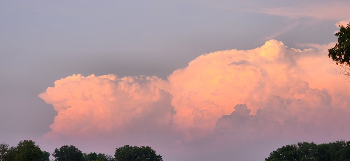 I got some gorgeous photos of storm cells moving through the metro area!! #wxtwitter #mnwx