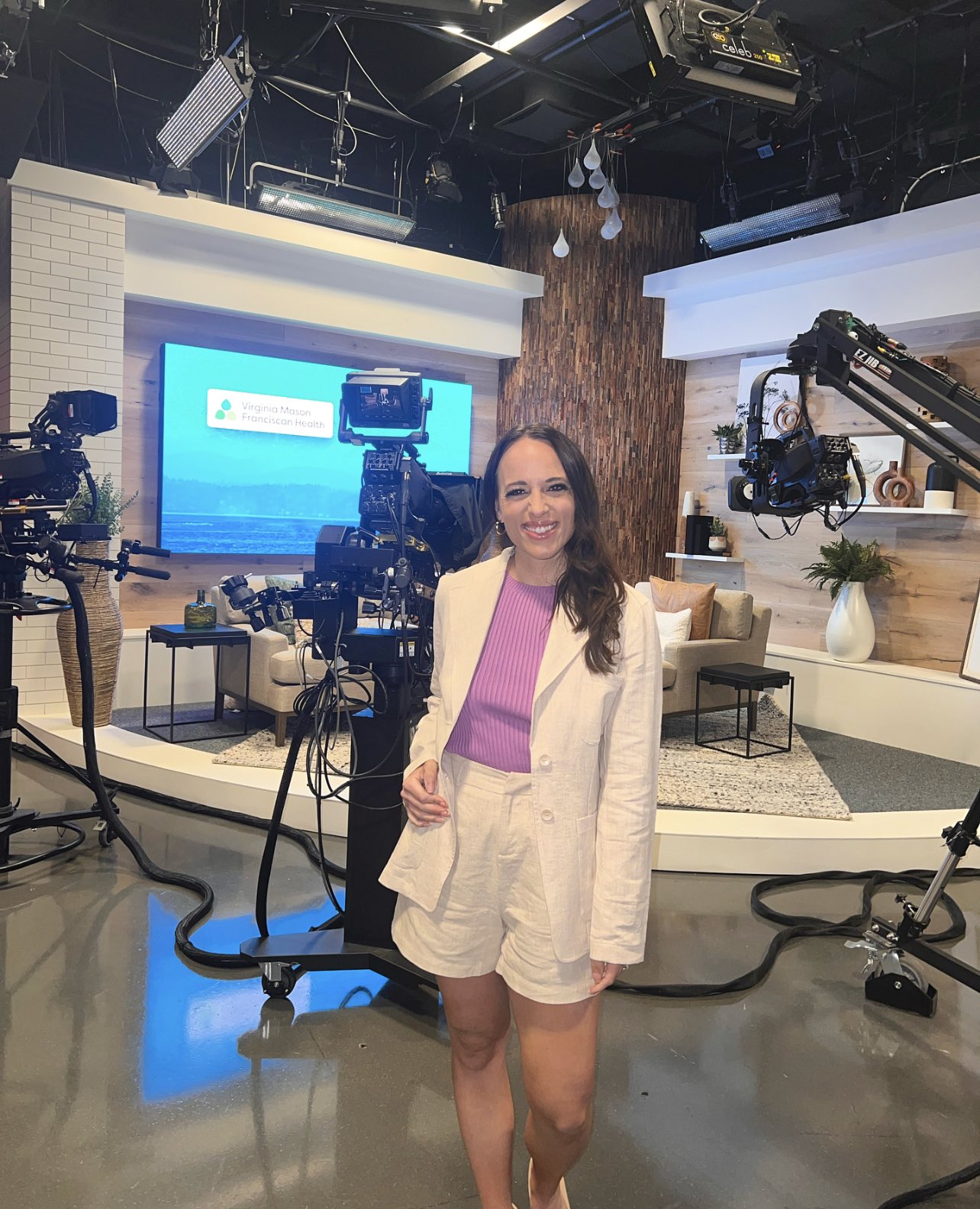 Kelly Hanson On Twitter Today Was Fun Hosting NewDayNW With kelly-hanson-on-twitter-today-was-fun-hosting-newdaynw-with