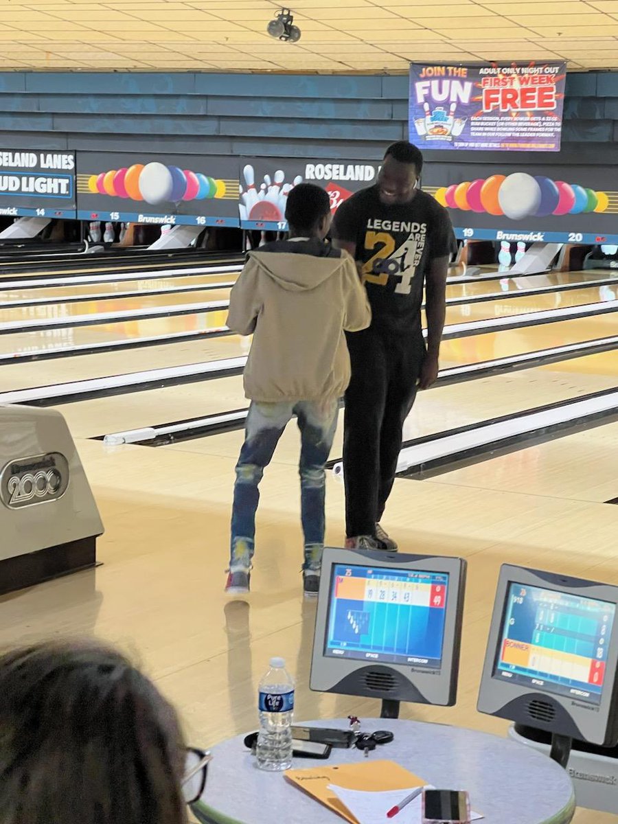 MilkovichMS1's tweet photo. Our summer camp took a field trip to Roseland Lanes last Thursday. https://t.co/14mzXxquwT