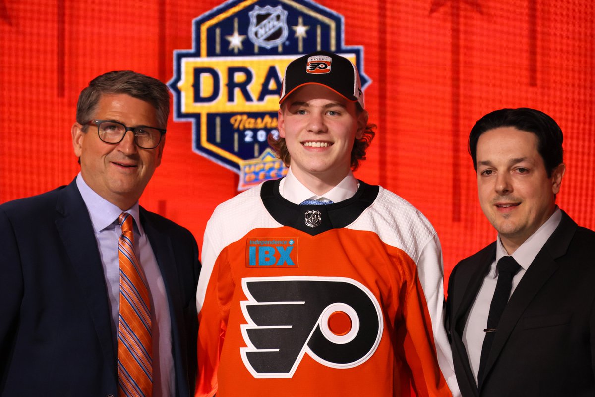 NHLFlyers's tweet photo. Feeling (pick) 2️⃣2️⃣. 

#NHLDraft | @bonk_oliver | @IBX https://t.co/F11Ciq49dH