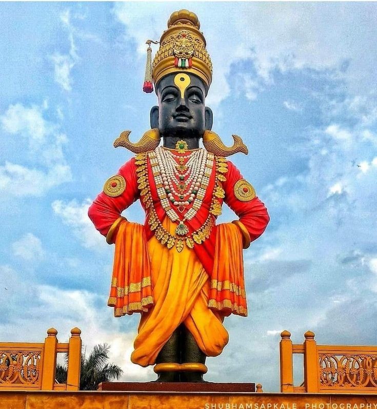 I want to speak Vitthal, see Vitthal &  make Vitthal my very own; with this uncontrollable desire, my mind is very greedy & it doesn't wish to come back to the world. The knots of worldly bondages have got detangled & I can hold Vitthal in a deep embrace.

#Ashadi_Ekadashi