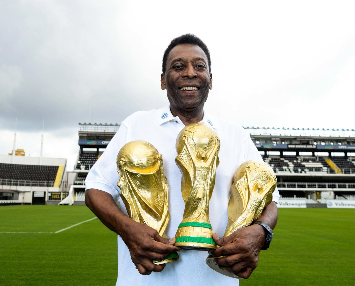 @UtdBundy @Anonymityisfre1 @KMbappe Le roi, le vrai, le seul, l'unique, le premier et pour toujours ! 

#Pelé #EdsonArantesdoNascimento et 1 et 2 et 3 #Coupedumonde #WorldCup #Football 

P.-S. Mais j'aime bien aussi Cristiano Ronaldo 😋