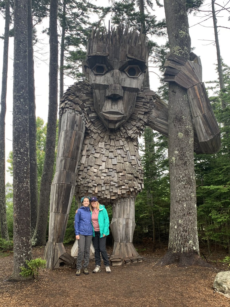 SollarsAmalia's tweet image. Aspen and I made it to Maine! #vacationland