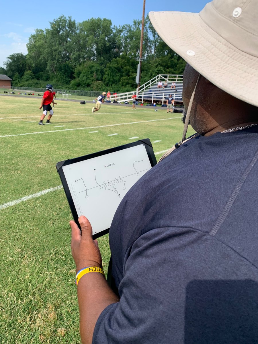 thecoachpad's tweet photo. The Coachpad in action at #teamcamp today on a hot, bright, sunny day helping players get better. Get yours today at https://t.co/ZlYUXexEiv and help your team prepare in camp and have a better experience with scout cards during the season! #TheCoachpad #scoutcards https://t.co/wZJxqlphqQ